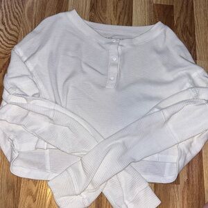 White long sleeve crop top